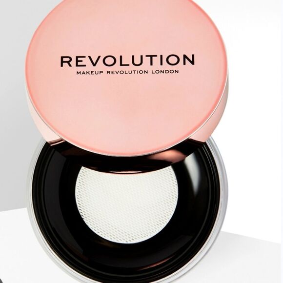 Revolution Beauty Infinite Translucent Loose Powder - Picture 2 of 7